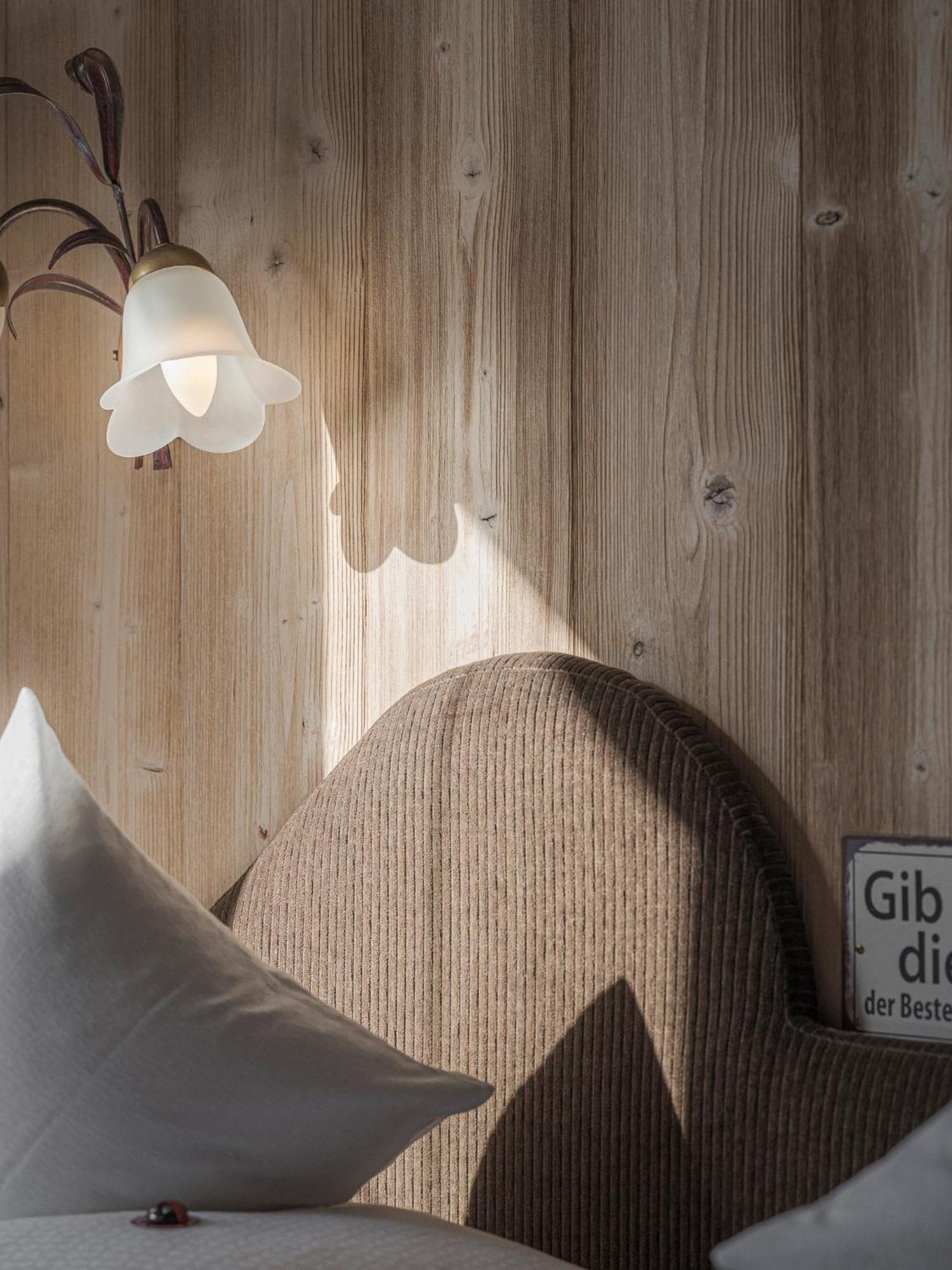 Apparthotel "Landhaus Veronika" Mayrhofen Exterior photo